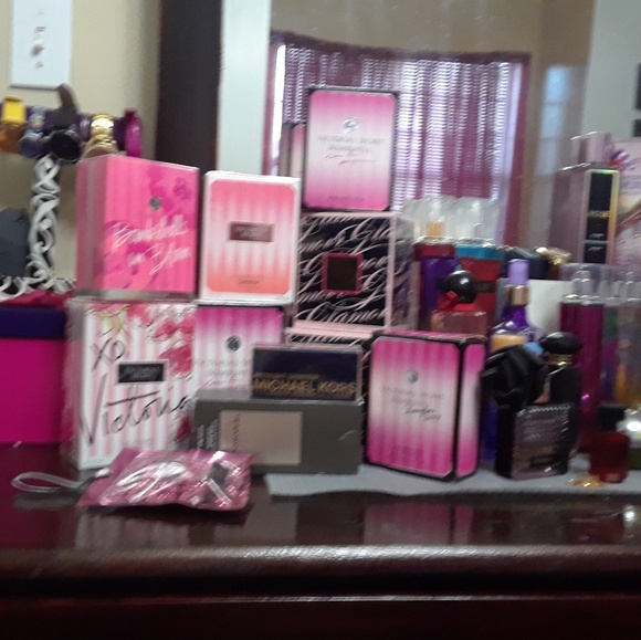 Meet your Posher, Rosemarie - Picture 2 of 8